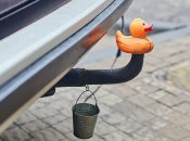 Резиновая уточка на фаркопе