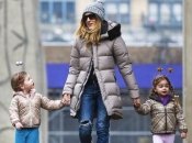 10 звездных семей, которые растят близнецов