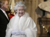 Королева Єлизавета II після виступу у парламенті