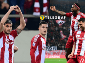 Роман Яремчук празднует гол