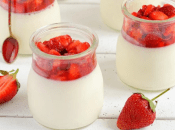 Итальянская панна котта с клубникой