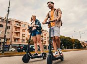 На електросамокаті потрібно їздити в шоломі