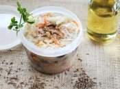 Квашеная капуста с грибами - вкусная закуска