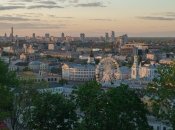 Розібралися, коли у Києві розпочнеться метеорологічна осінь