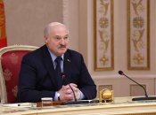 олександр лукашенко добровільно не піде з поста президента