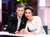 Павел Воля поставил на лыжи двухлетнюю дочь: ФОТО и ВИДЕО