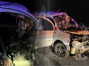 На авто на трассе рухнули обломки вражеского БПЛА