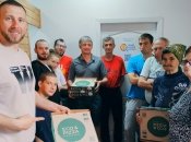 Артем Гудим и люди в шелтере Holy Javelin в Днепре