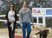 Как выглядит сын Энн Хэтэуэй: актриса показала ребенка