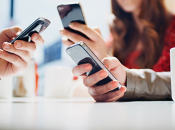 Увлечение подростков смартфонами приводит к депрессии и самоубийствам: новое исследование