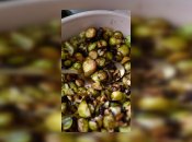 Запеченная в духовке брюссельская капуста