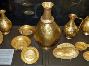 Драгоценности из Перещепинского клада в "Золотой кладовой" Эрмитажа