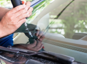 Ремонт лобового скла цілком під силу акуратному автовласнику