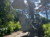 Памятник "Родина-мать" во Львовской области