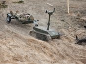 Наземний дрон евакуює пораненого