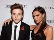 15-летний сын Бэкхемов подрабатывает в кафе (ФОТО)