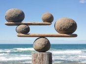 Почему вам стоит забыть истории о мамах, которые нашли баланс между материнством, карьерой и личной жизнью