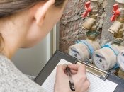 Лічильник води вимірює показники у двох величинах