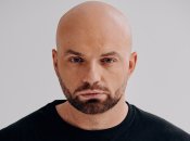 Шоумен признается, что боится идти на фронт