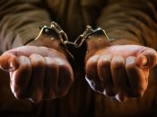 "Образився" і вбив батьків друга: мешканцю Слов’янська повідомлено про підозру у подвійному вбивстві