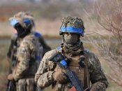 Українські військові