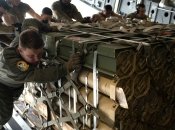 Поставки оружия Украине