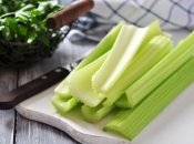 Все буде смачно: 21.04.2015: низкокалорийный салат с сельдереем