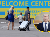 Канцлер пообіцяв не висилати чоловіків, які працюють