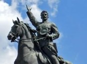 Памятник Щорсу в Киеве