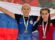 Російські важкоатлетки