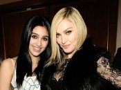 Лучшие подруги: Мадонна и ее 18-летняя дочь Лурдес (ФОТО)