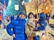 Шарій з дружиною та дитиною у Москві