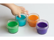 Как сделать пальчиковые краски дома: 3 безопасных рецепта