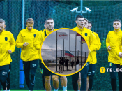 На игре "Александрии" заметили российский флаг