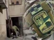 "Ось як нас пакують": у Львові співробітники ТЦК за шкірку затягли чоловіка на "медкомісію" (відео)