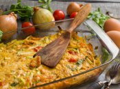 Запеканка из кабачков с курицей в духовке получается очень нежная и ароматная