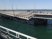 Крымский мост функционирует лишь частично