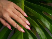 Розовый маникюр – отличный выбор