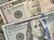 Курс валюти в Україні частково просів