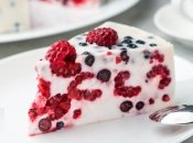 Красивий десерт для гостей та всієї сім'ї