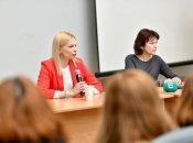 "Есть семьи погибших украинских защитников, где вдовы остались одни с 8-9 детьми", — волонтер Ярова