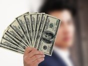 Эксперт сделал прогноз по курсу доллара