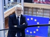 Захід має перемогти РФ, як переміг нацистську Німеччину у Другій світовій – угорський євродепутат