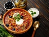 К чему попадается лавровый лист в тарелке