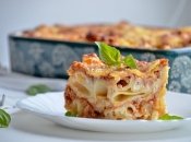Ця лінива лазанья виходить страшенно смачною