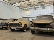 Автомобілі, які чекають на реставрацію