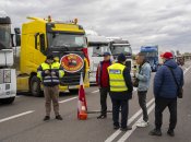 Блокуватимуть не лише кордон: польські фермери озвучили ще одну погану новину для України