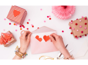 Как поздравить любимого на День Валентина: 15 идей подарков для мужчин