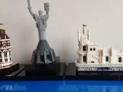 Фигурки стоят меньше, чем конструктор LEGO