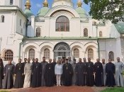 Представители УПЦ и ПЦУ провели встречу